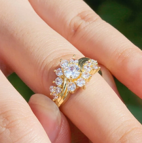 Gold Simulated Diamonds Ring - Picture 4 of 7